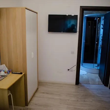 Lux Guest house 3*
