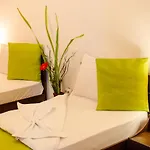 Lux 3*