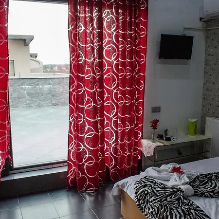 Lux 3*