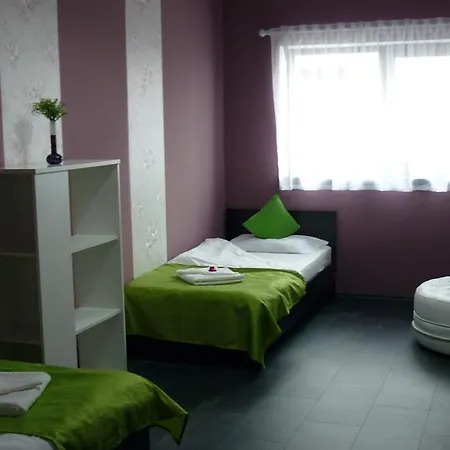Lux 3* Bucureşti