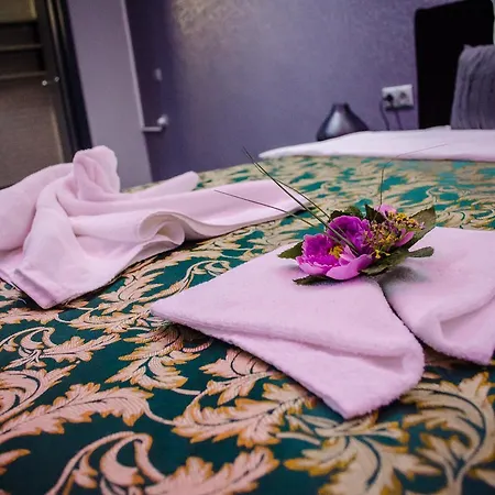 Lux Гостевой дом 3*