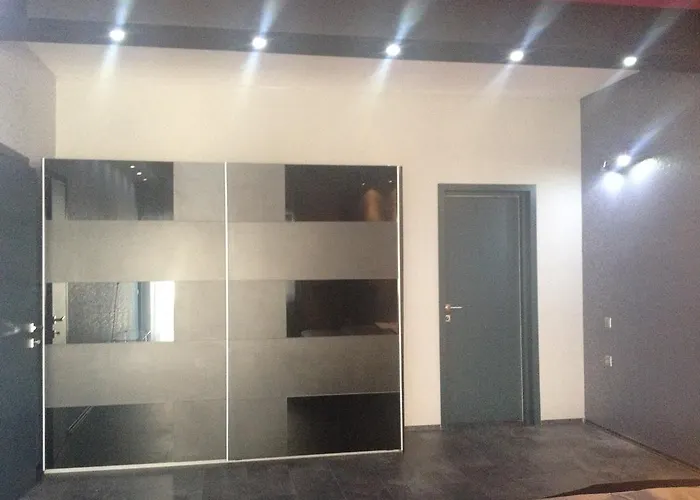 Lux Konukevi Bükreş