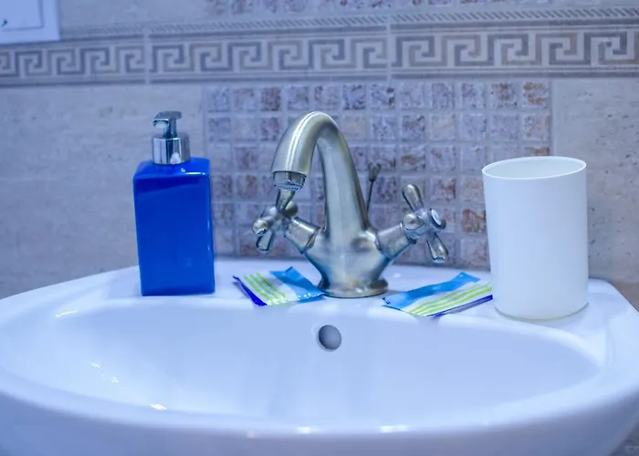 Lux 3* Bükreş
